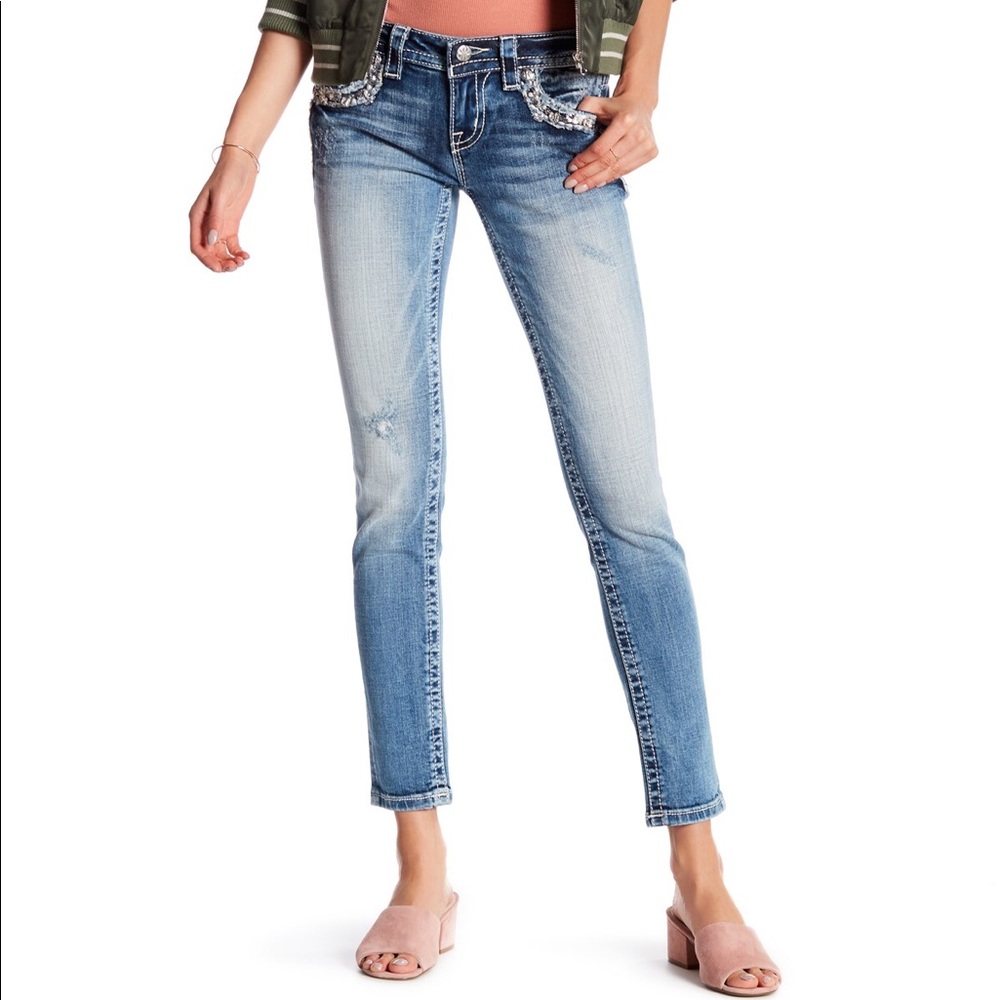 NWOT- Miss Me signature skinny jeans size 26